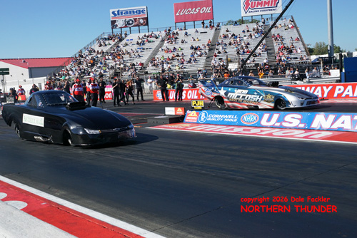 Tony Bogolo (near lane) vs Bob McCosh (far lane)